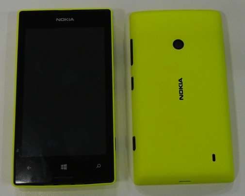 GSM/WCDMA cellular phone w/BT and WLAN - FCC ID QTLRM-915 - Microsoft Corporation