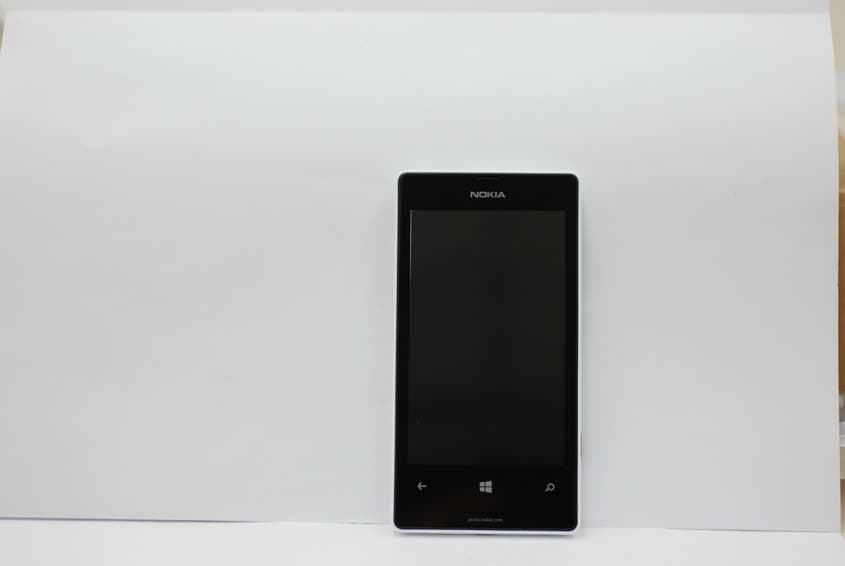 GSM/WCDMA cellular phone w/BT and WLAN - FCC ID QTLRM-917 - Microsoft Corporation