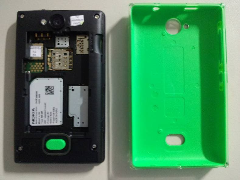 GSM/WCDMA cellular phone w/BT and WLAN - FCC ID QTLRM-947 - Microsoft Corporation (2)