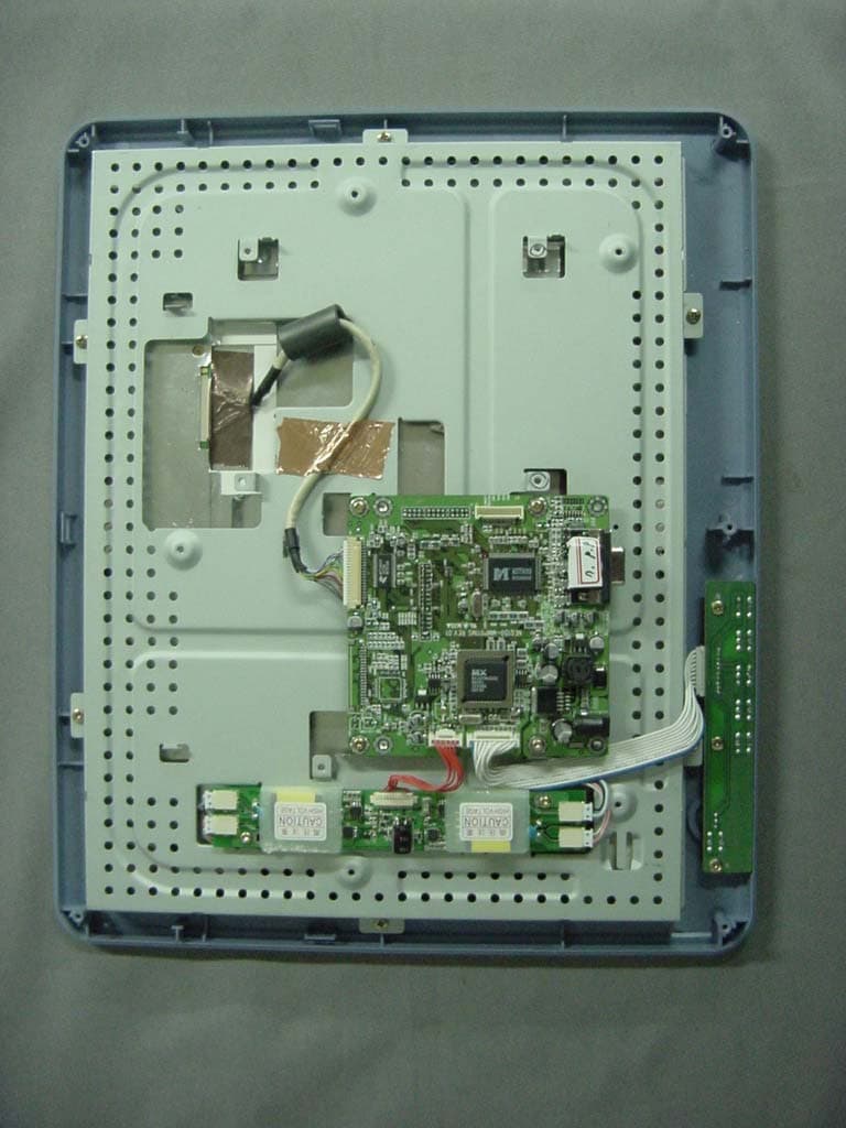 15" LCD Monitor - FCC ID QTM1501 - Yuri Electronics Co., Ltd. (4)