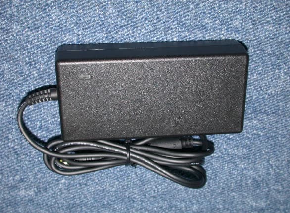 LCD Monitor - FCC ID QTMOR1703 - Yuri Electronics Co., Ltd. (2)