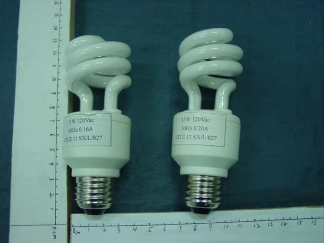 Energy Saving Lamp - FCC ID QTUSX0513 - Everlite Electric Industries Corp. (2)