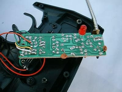 Remote Control Toy Transmitter - FCC ID QTX85293810036 - Kong Shing Plastic Manufactory (2)