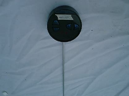 RC Toy Transmitter - FCC ID QTX85293810038 - Kong Shing Plastic Manufactory (2)