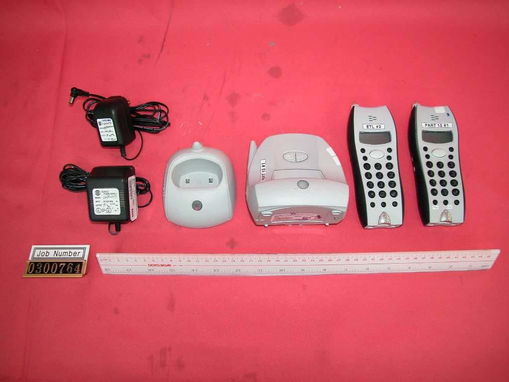 2.4GHz 40 Channel Cordless Dual Hanset Telephone - FCC ID QVF0301 - I-Tel Corporation (3)