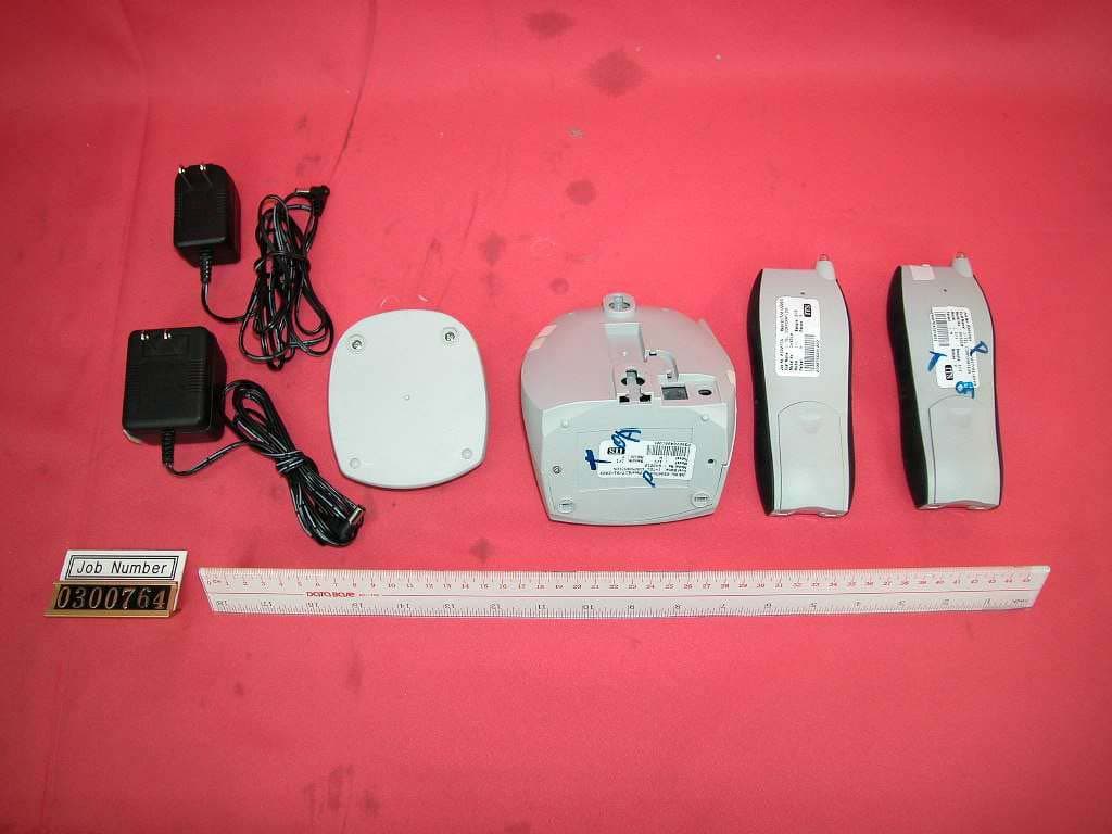2.4GHz 40 Channel Cordless Dual Hanset Telephone - FCC ID QVF0301 - I-Tel Corporation (2)