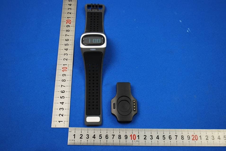 Strapless continuous heart rate monitor - FCC ID QVY52P - Physical Enterprises Inc. (3)
