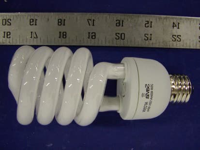 Compact Fluoresent Lamp - FCC ID QW2SAVIA2003001 - Savia Electronics (Suzhou) Co., Ltd. (1)