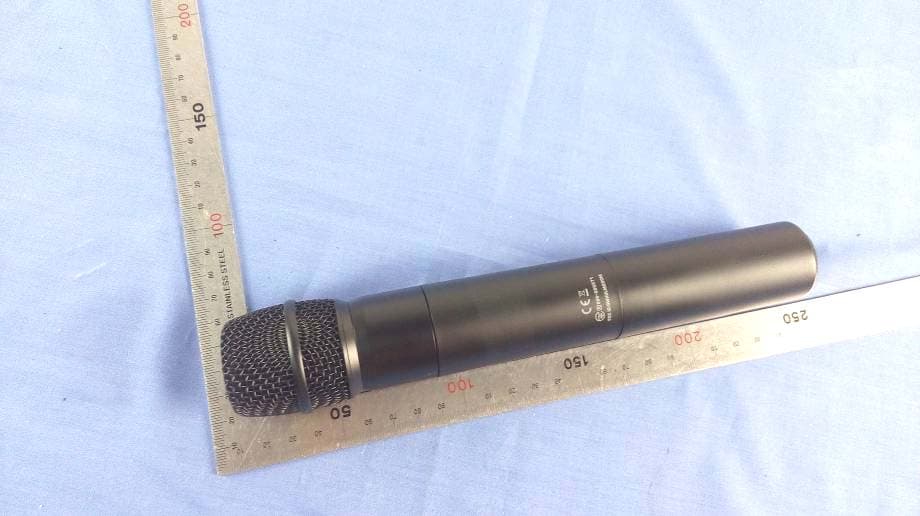Wireless Microphone - FCC ID QWHULM200M01 - Music Tribe Commercial MY Sdn. Bhd. (4)