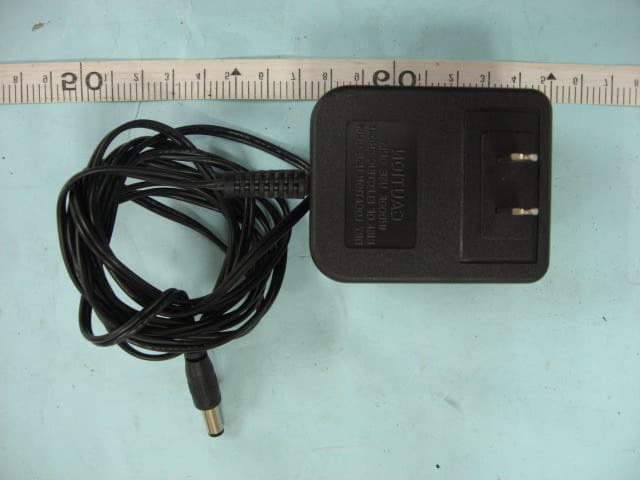5.8 GHz Audio/Video Sender - FCC ID QWTAVS-5801T - Chung-Hsin Electric & Machinery Mfg. corp. (3)