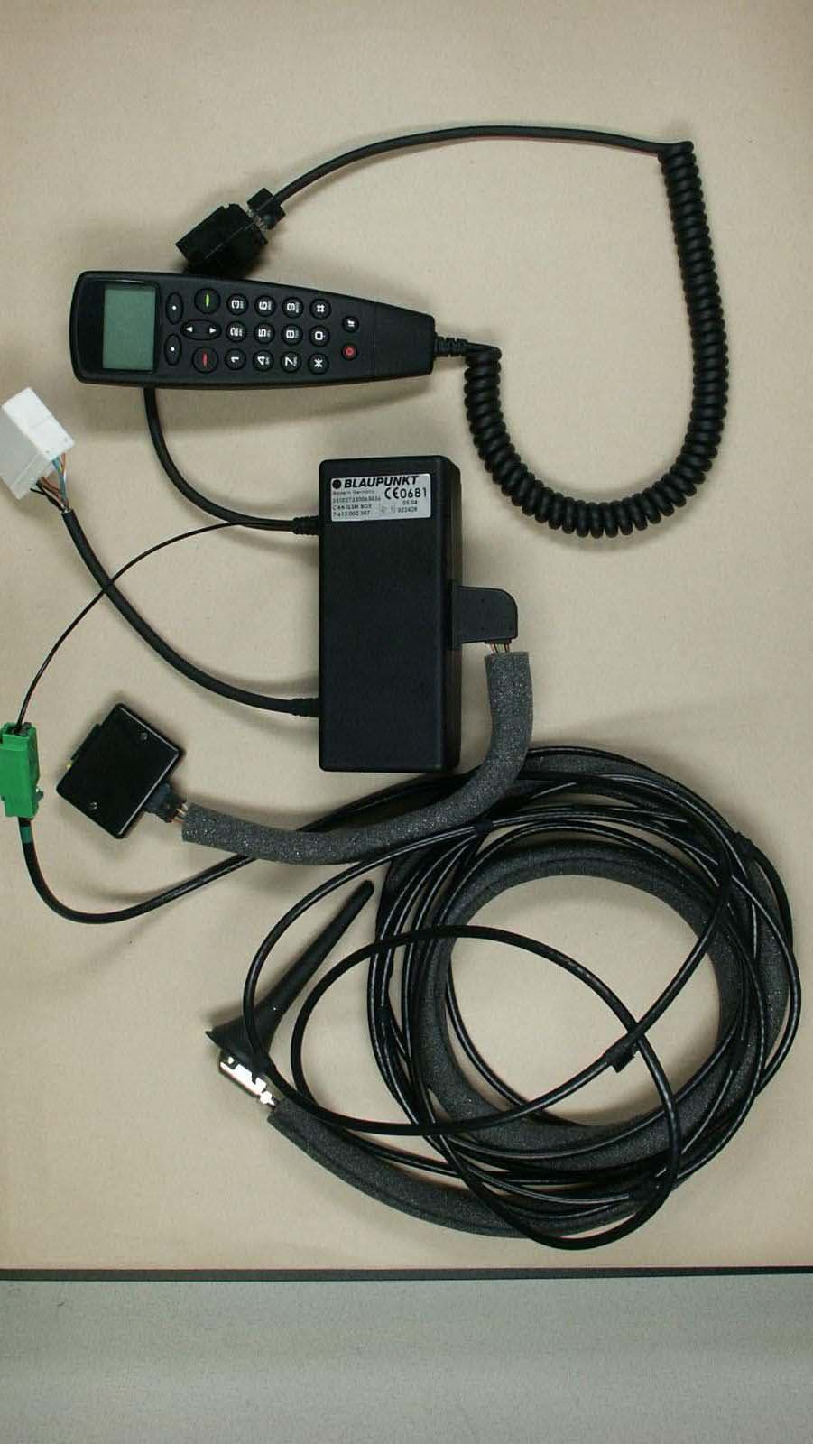 CAN controlled GSM phone / HA88 - FCC ID QWY2609-037-00X - VALEO Telematik und Akustik GmbH