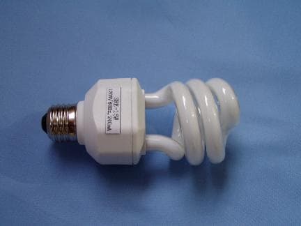 Self-Ballasted Flourescent Lamp - FCC ID QXGSREEUT - Zhongshan Tianpeng Electronic Lighting And Communication Equipment Factory (1)