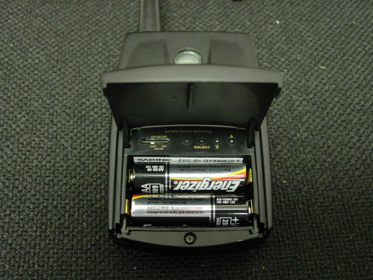 BELTPACK TRANSMITTER - FCC ID QYXSW70-T - Sabine, Inc.