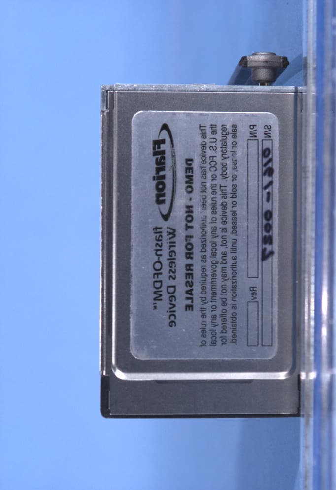 PCMCIA Wireless Network Card - FCC ID QZXPC100019 - Flarion Technologies, Inc. (2)