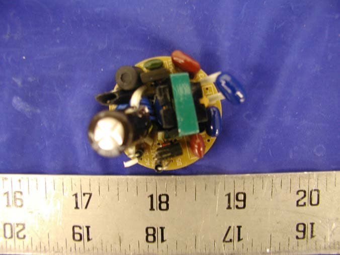 Compact Fluorescent Lamp - FCC ID QZZJKRLSHEL - Shanghai Jin Kang Rong Lighting Electrical Equipment Co., Ltd. (4)