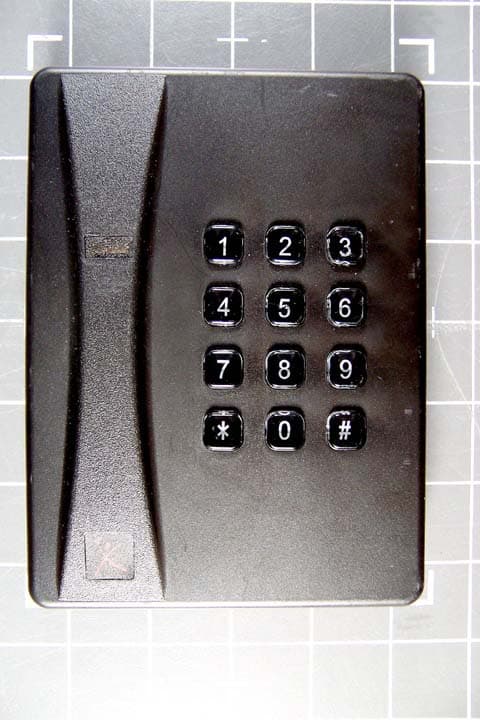 Access Control Reader, 13.56 MHz Midrange - FCC ID R2LXF2200MID - XceedID Corporation