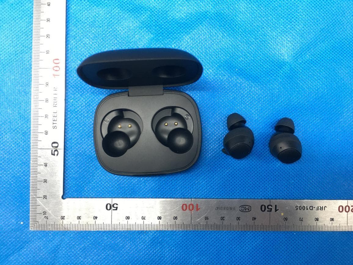 TWS Earphone - FCC ID R2M-TWS20 - AVLINK INDUSTRIAL CO., LTD (5)