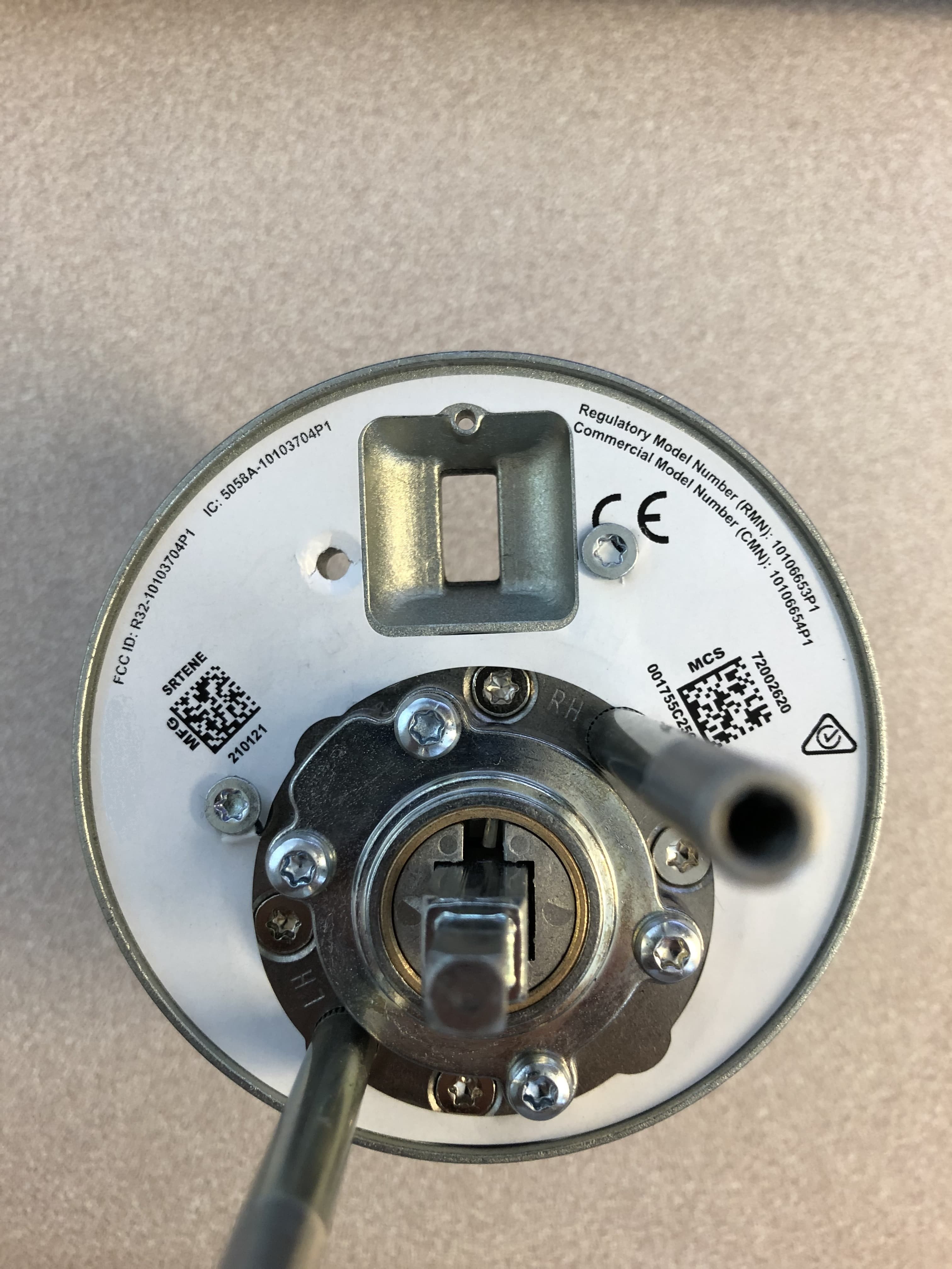 Hotel Lock - FCC ID R32-10106653P1 - Onity, Inc.