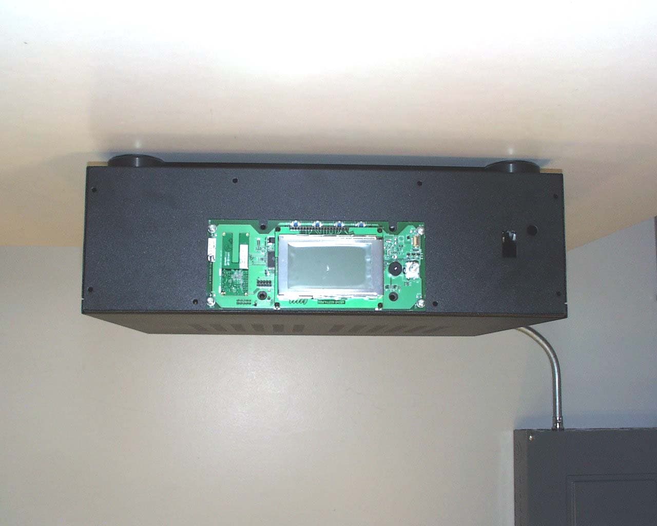 Multi Channel Amplifier AVM-16A1-B - FCC ID R33AVM16A11 - Snap One, LLC (2)