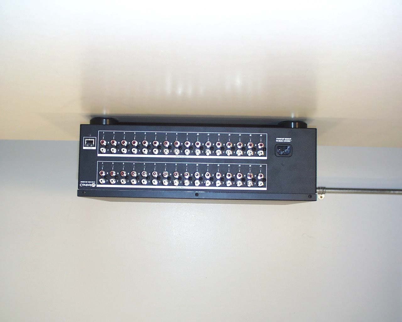 Audio Matrix Switch-16 AVM-16S1-B - FCC ID R33AVM16S11 - Snap One, LLC