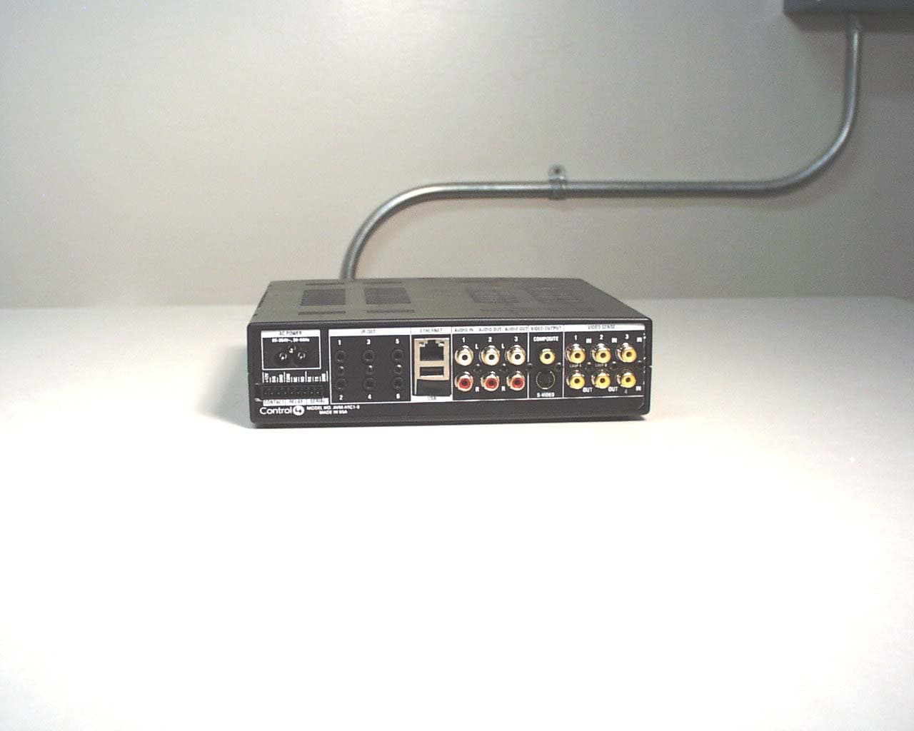Home Theater Controller AVM-HTC1-B AVG-HTC1-B - FCC ID R33AVMHTC11 - Snap One, LLC