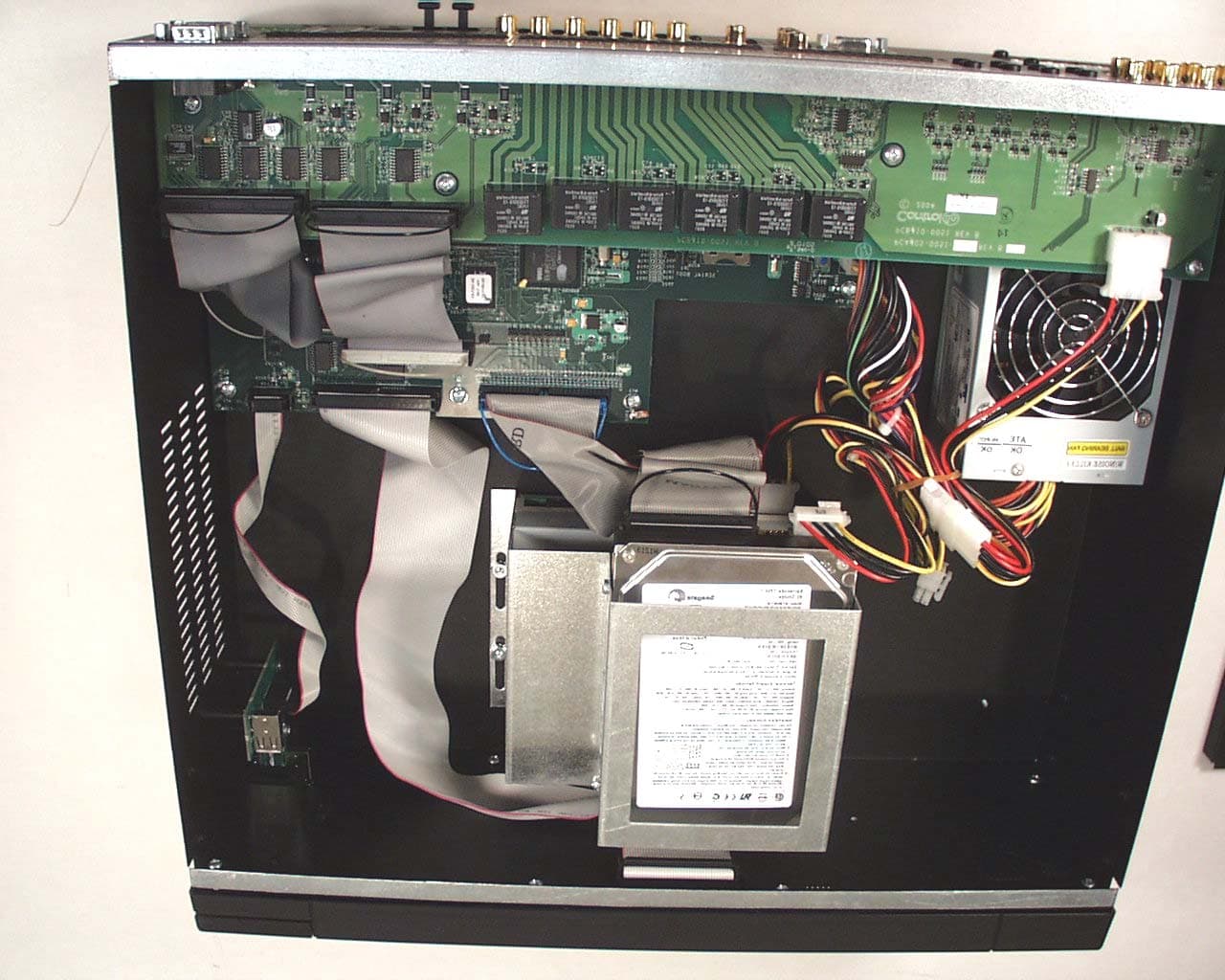 Model AVM-MC1-B Media Controller - FCC ID R33AVMMC11 - Snap One, LLC