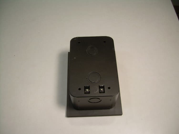 EXTERIOR DOOR STATION - FCC ID R33C4DSC - Snap One, LLC (2)