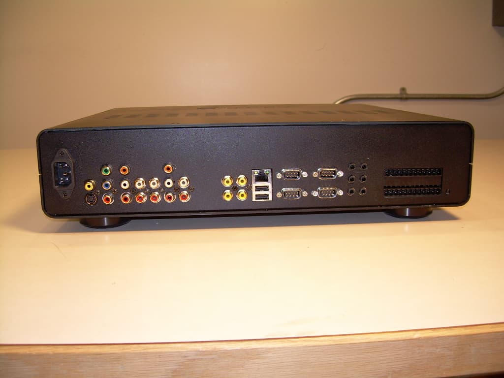 Home Controller HC-500 - FCC ID R33C4HC5001 - Snap One, LLC