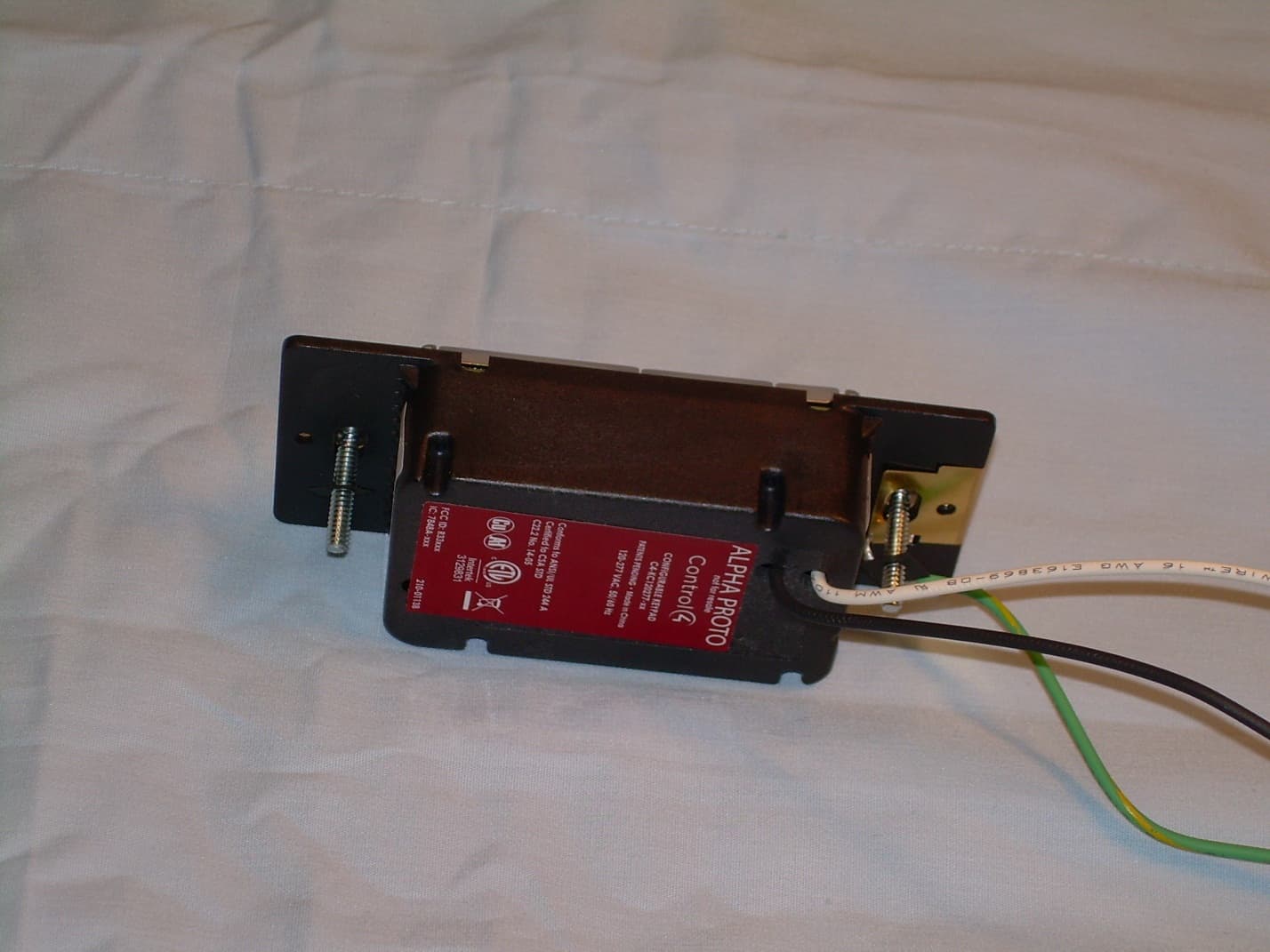 CONFIGURABLE KEYPAD WITH ZIGBEE - FCC ID R33C4KC - Snap One, LLC (4)