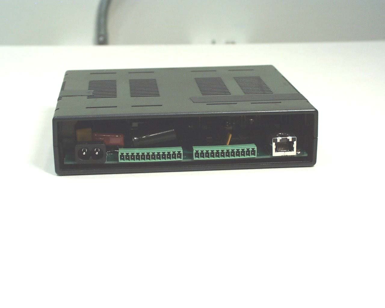 Wireless Contact/Relay Extender Model CXM-RCR1-B - FCC ID R33CXMRCR11 - Snap One, LLC