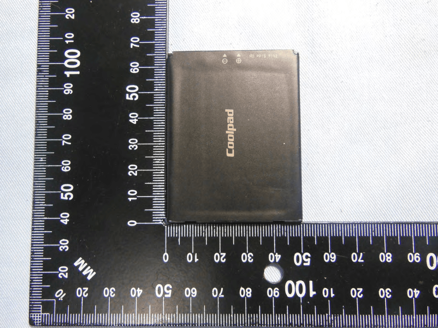 Smartphone - FCC ID R38YL3300A - Yulong Computer Telecommunication Scientific (Shenzhen) Co. LTD (2)