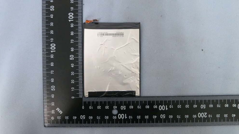 mobile phone - FCC ID R38YL990N - Yulong Computer Telecommunication Scientific (Shenzhen) Co. LTD (3)