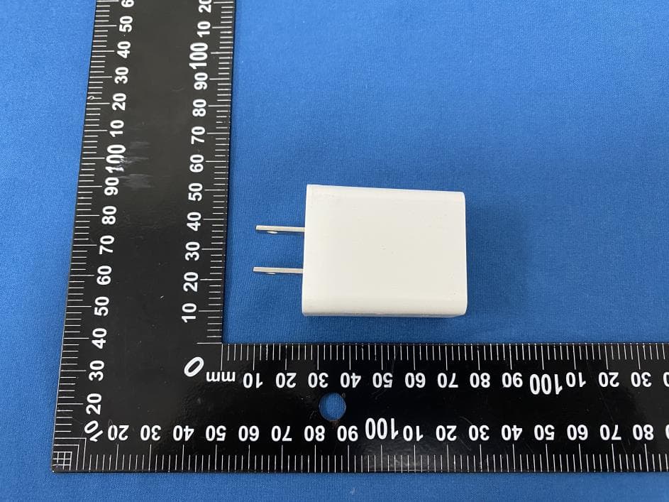 Smart Phone - FCC ID R38YLCP12Q - Yulong Computer Telecommunication Scientific (Shenzhen) Co. LTD (2)