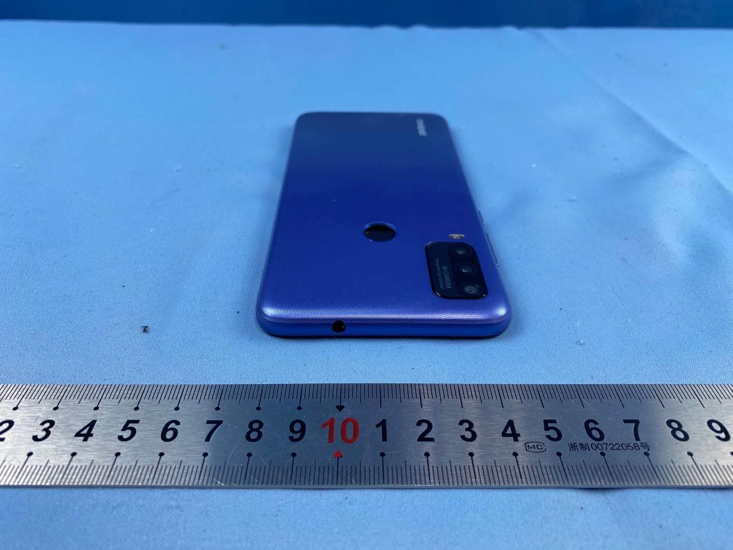Smartphone - FCC ID R38YLCP3504L - Yulong Computer Telecommunication Scientific (Shenzhen) Co. LTD (5)