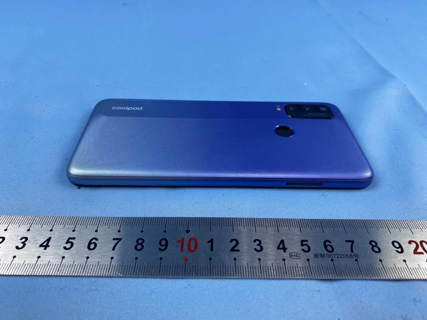 Smartphone - FCC ID R38YLCP3504L - Yulong Computer Telecommunication Scientific (Shenzhen) Co. LTD (3)