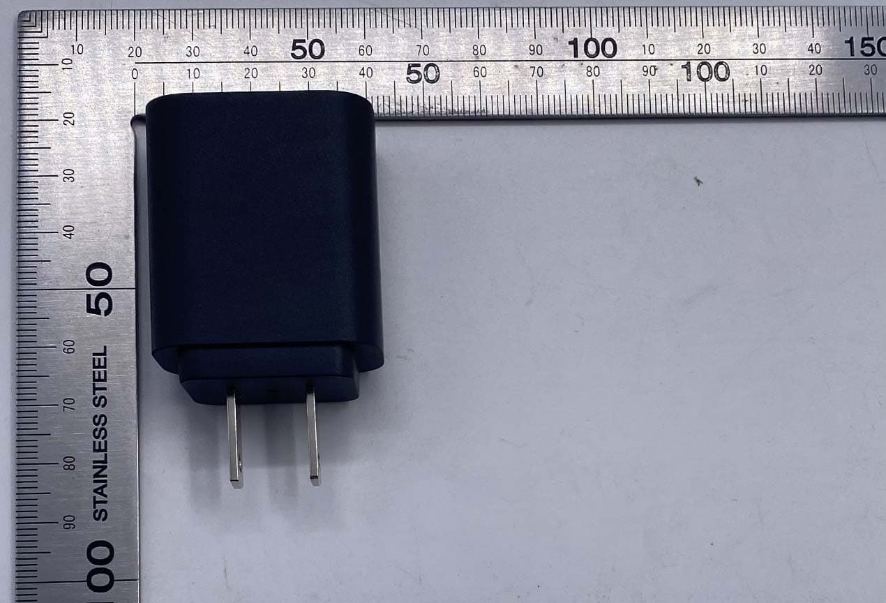 Smart Phone (LTE, WCDMA, GSM, BT, WIFI) - FCC ID R38YLCP3669AS - Yulong Computer Telecommunication Scientific (Shenzhen) Co. LTD (2)