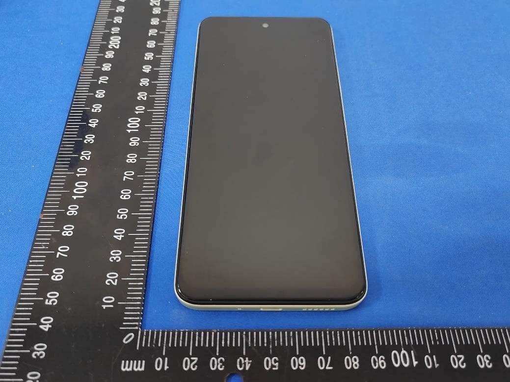 Smart Phone - FCC ID R38YLCP36T - Yulong Computer Telecommunication Scientific (Shenzhen) Co. LTD (3)