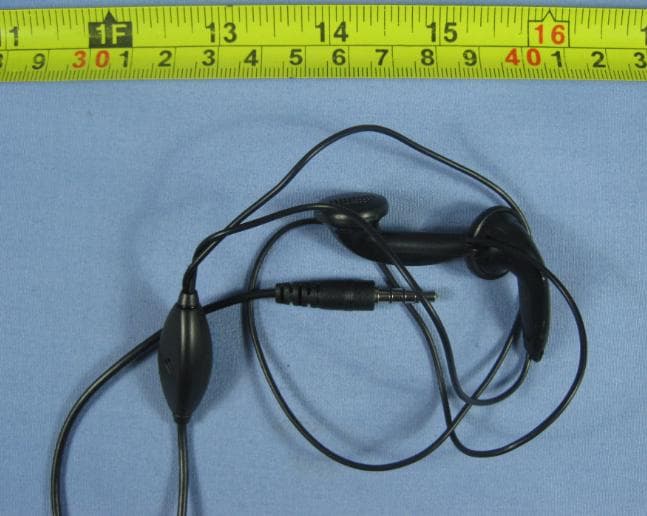 GSM/WCDMA mobile phone - FCC ID R38YLVODAFONE888 - Yulong Computer Telecommunication Scientific (Shenzhen) Co. LTD (2)