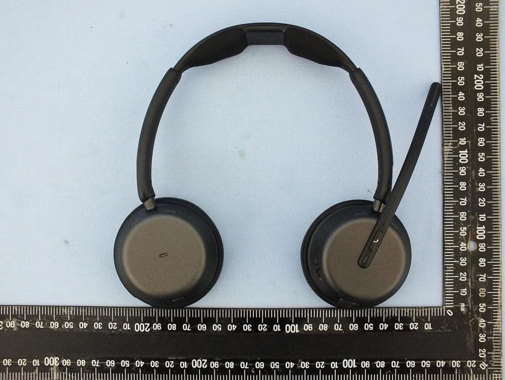 Wireless headphone - FCC ID R3UDSBT2 - DSEA A/S (3)