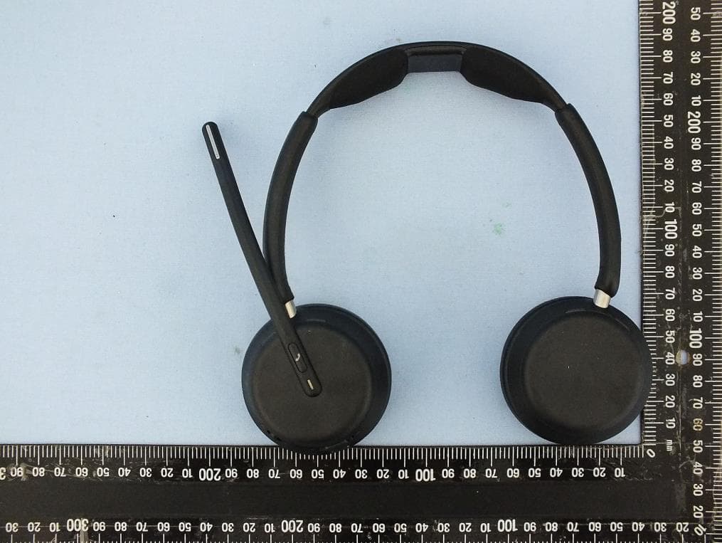 Wireless headphone - FCC ID R3UDSBT2 - DSEA A/S (5)