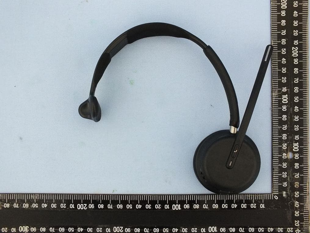 Wireless headphone - FCC ID R3UDSBT2 - DSEA A/S (4)