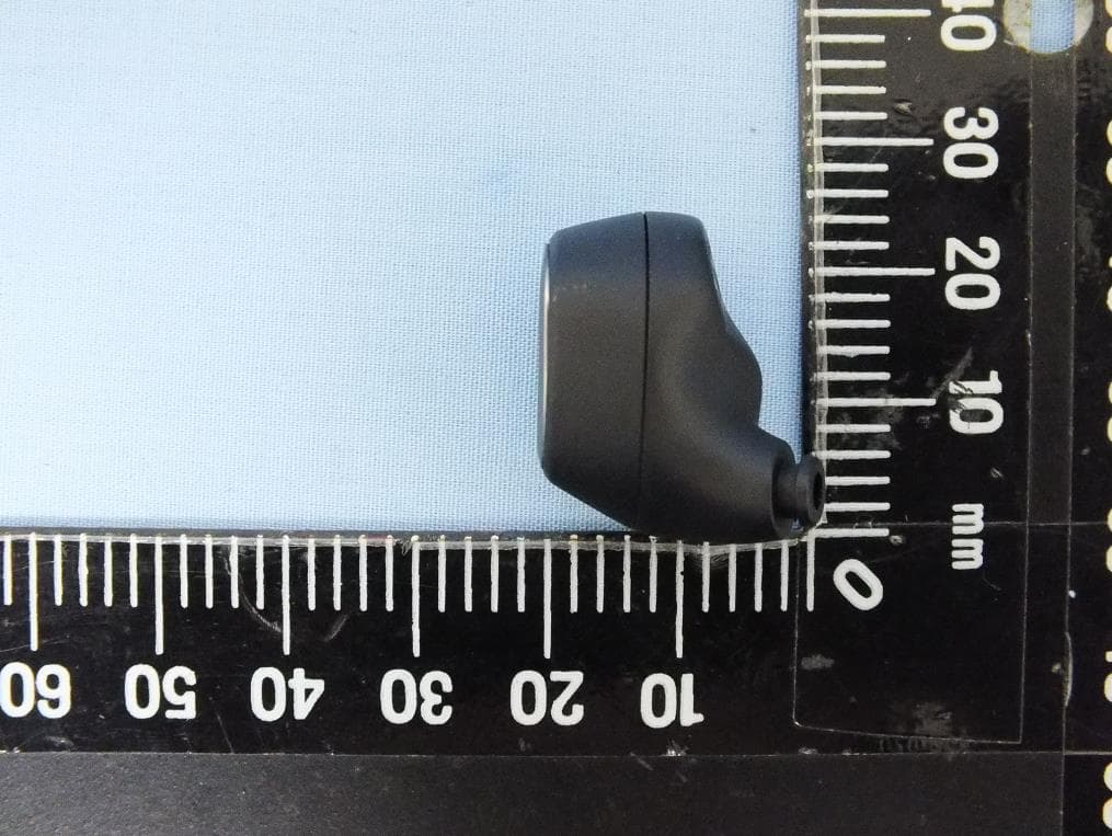 True Wireless Gaming Earbuds - FCC ID R3USCBT20 - DSEA A/S (4)
