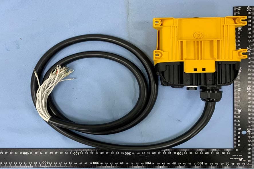 Industrial radio remote control system - FCC ID R4UARCFLEXHRX - Advanced Radiotech Corporation