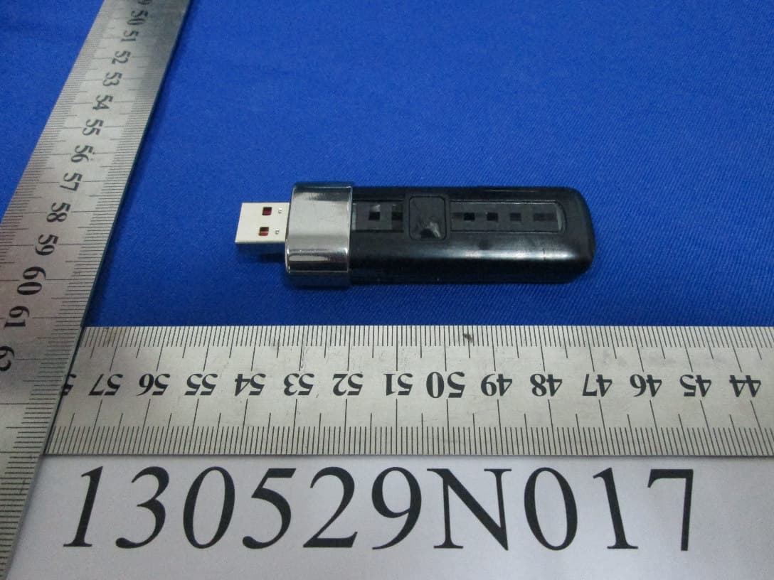 Wireless Flash Drive - FCC ID R4V-SDWS2 - Western Digital Technologies Inc. (3)