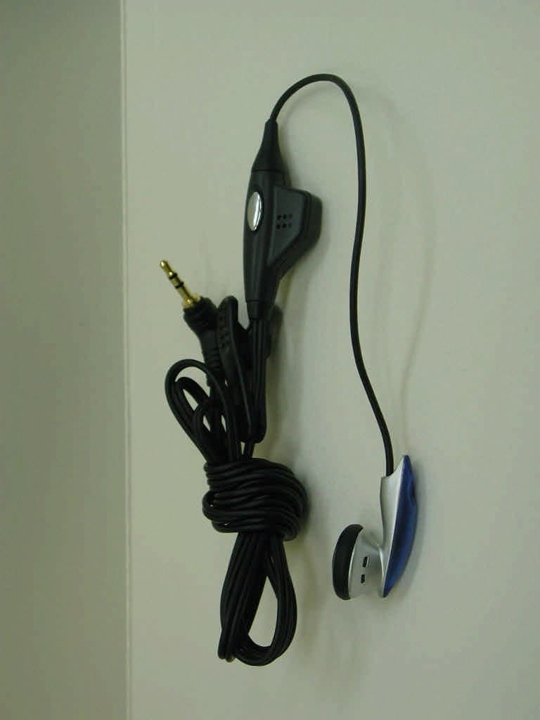 Single-Mode PCS GSM Phone - FCC ID R5WNGTE211T - NewGen Telecom. Co., Ltd. (2)