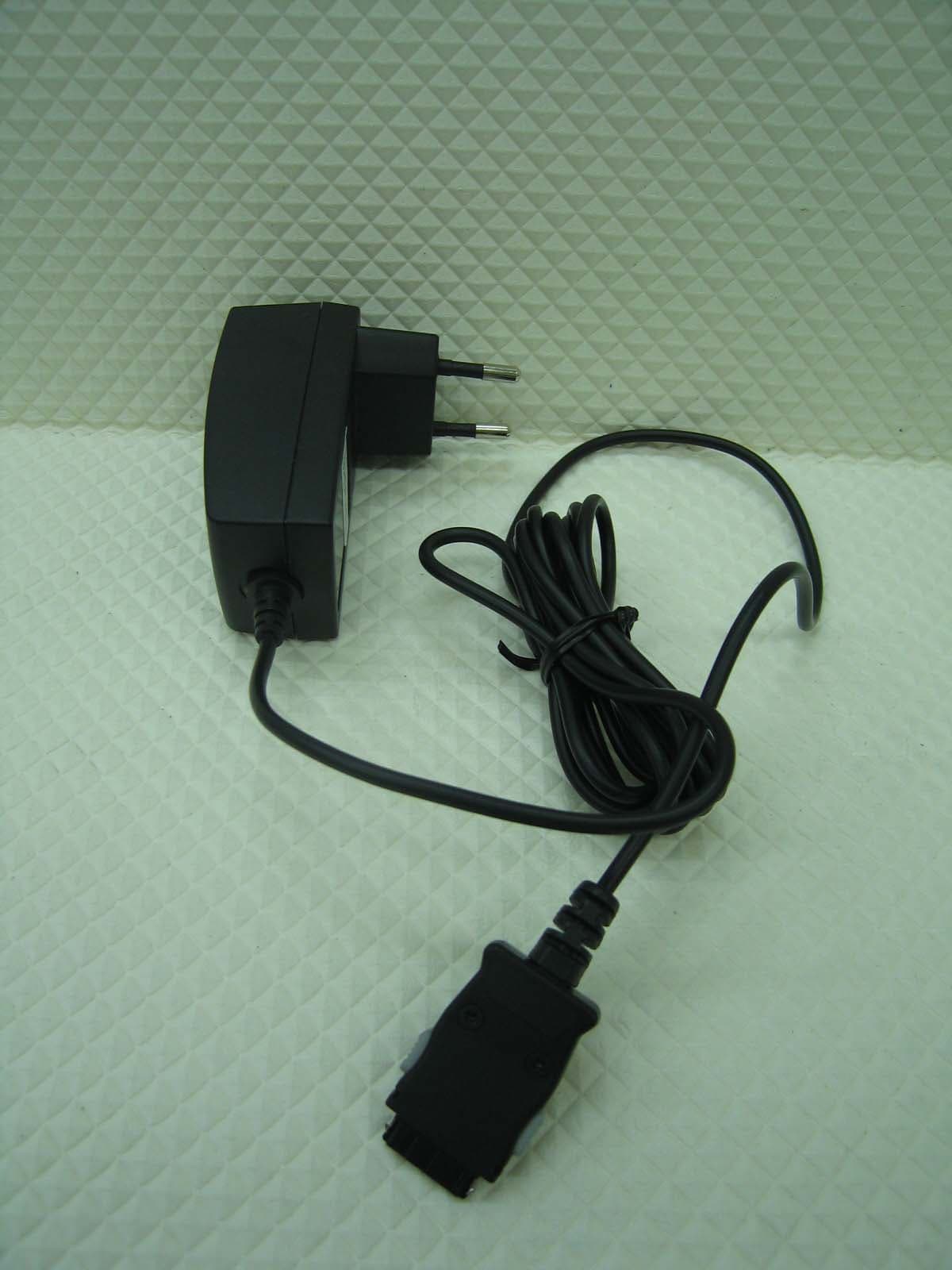 Tri-band GSM phone GSM850/GSM1900/DCS1800 - FCC ID R5WNGTS510T - NewGen Telecom. Co., Ltd. (3)