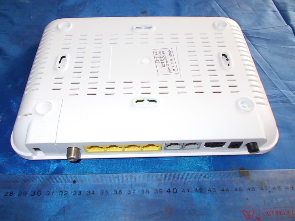 Gigabit-Capable Passive Optical Network Single Family Unit - FCC ID R66001 - Hisense Broadband Multimedia Technologies Co.,Ltd (3)