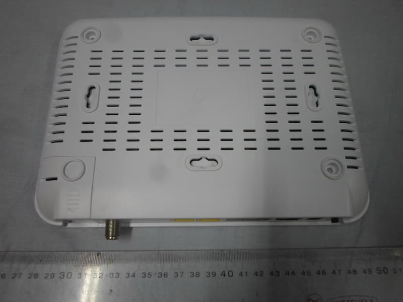 Gigabit-Capable Passive Optical Network Single Family Unit - FCC ID R66002 - Hisense Broadband Multimedia Technologies Co.,Ltd (4)