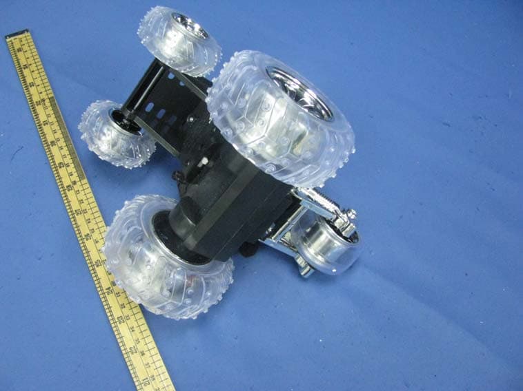 Toy-R/C Monster Spin Car - FCC ID R6UMC4016-R49M - Guangdong Yinrun Industry Co., Ltd. (2)