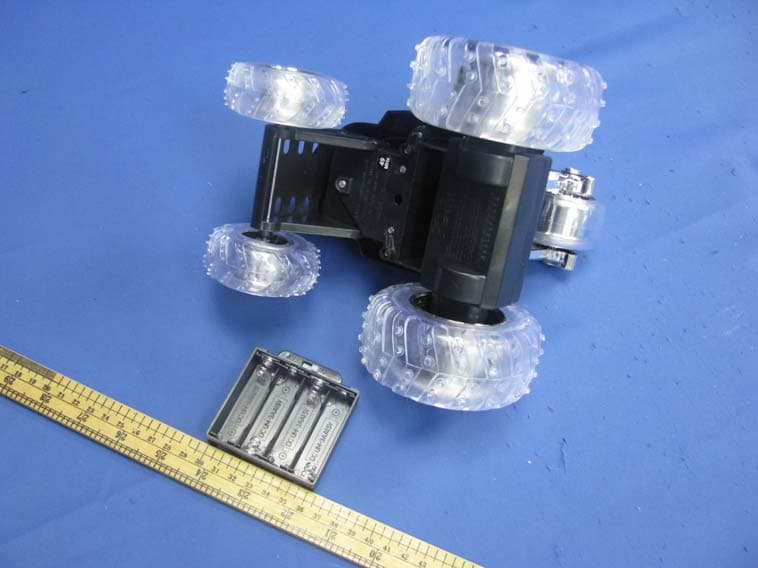 Toy-R/C Monster Spin Car - FCC ID R6UMC4016-R49M - Guangdong Yinrun Industry Co., Ltd. (4)